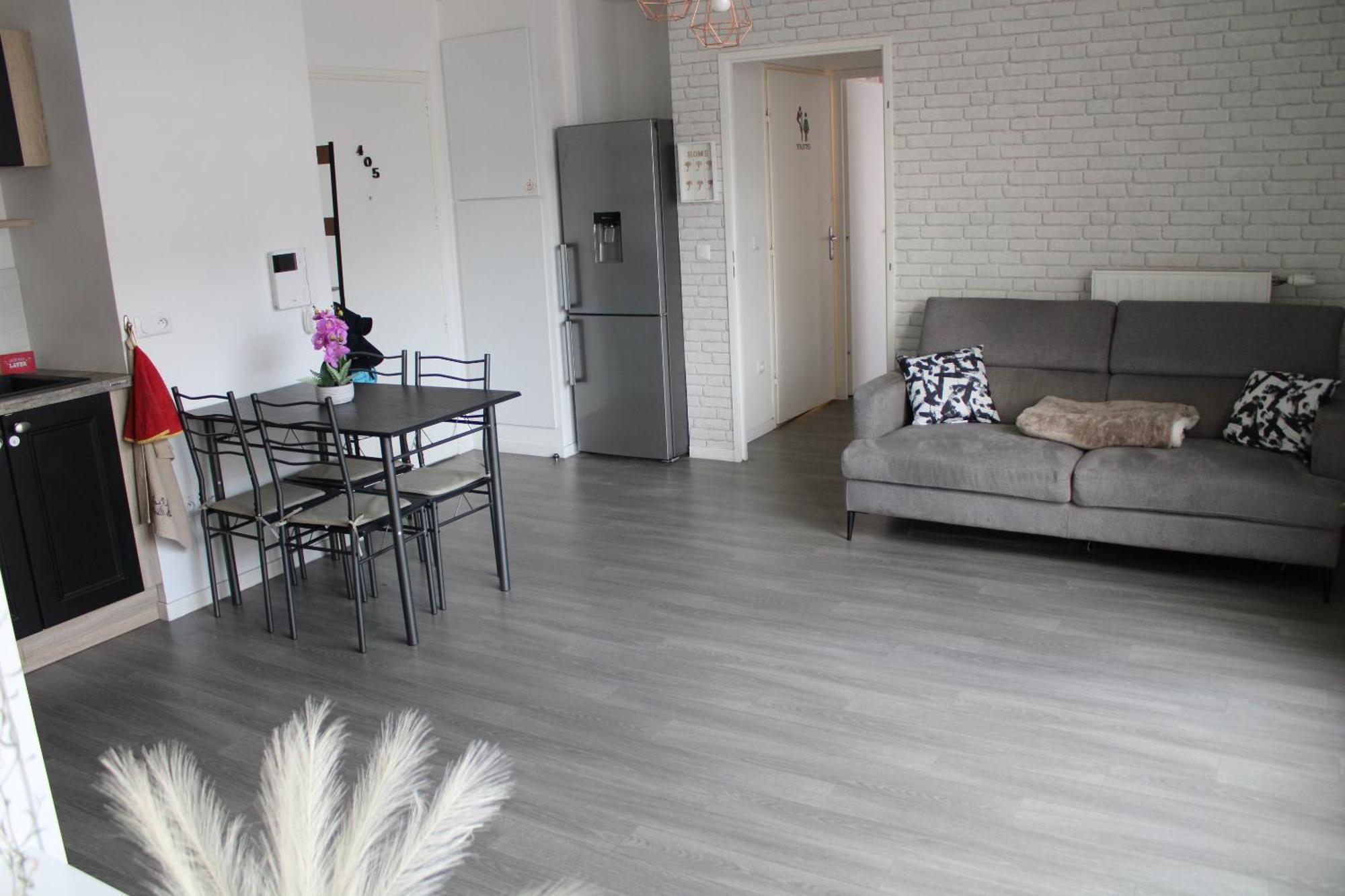 Apartamento 3 Pieces + Terrasse Dernier Etage Proche Centre Meaux Exterior foto